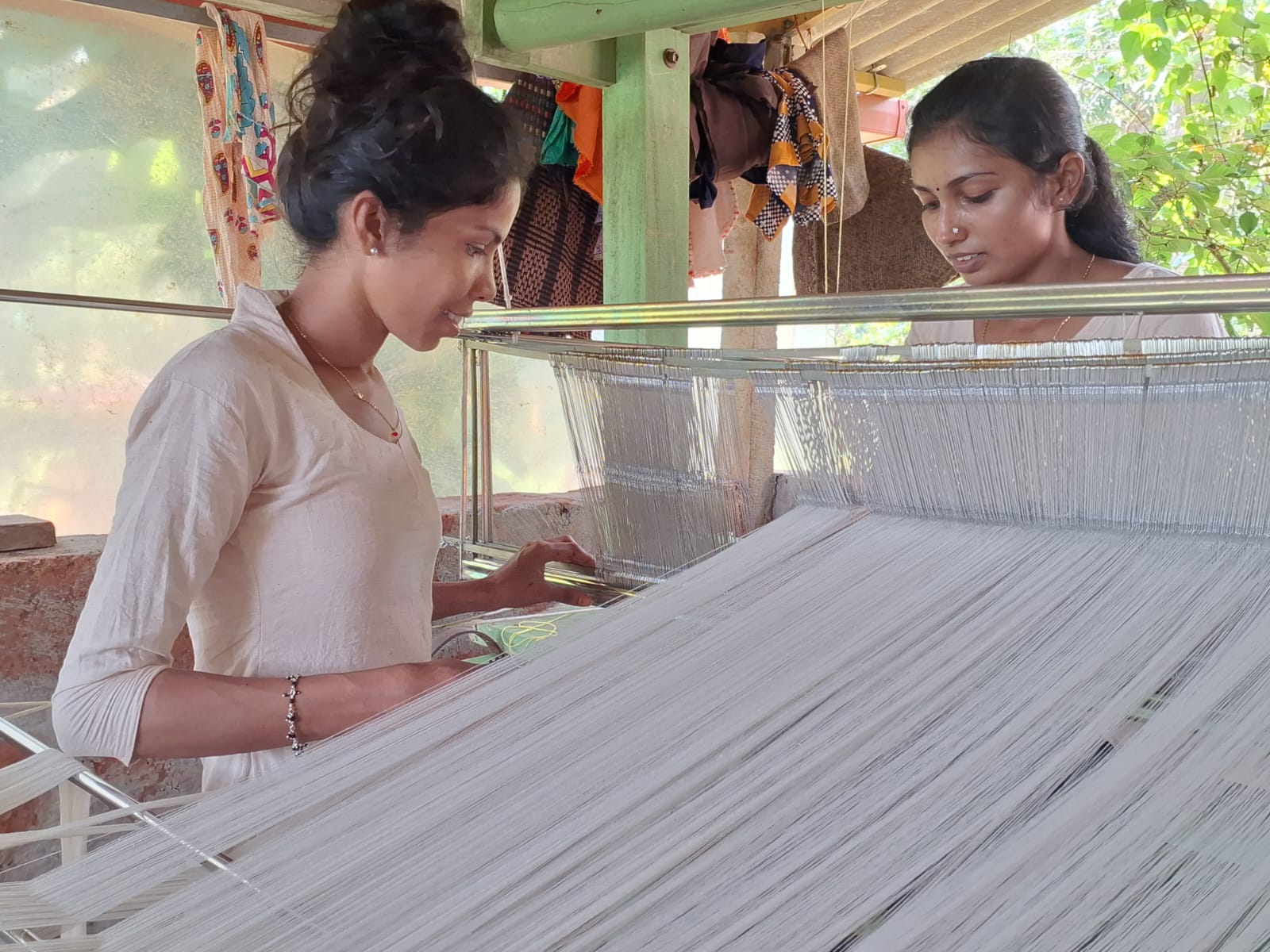 Youth of Hoseri immersed in handloom weaving