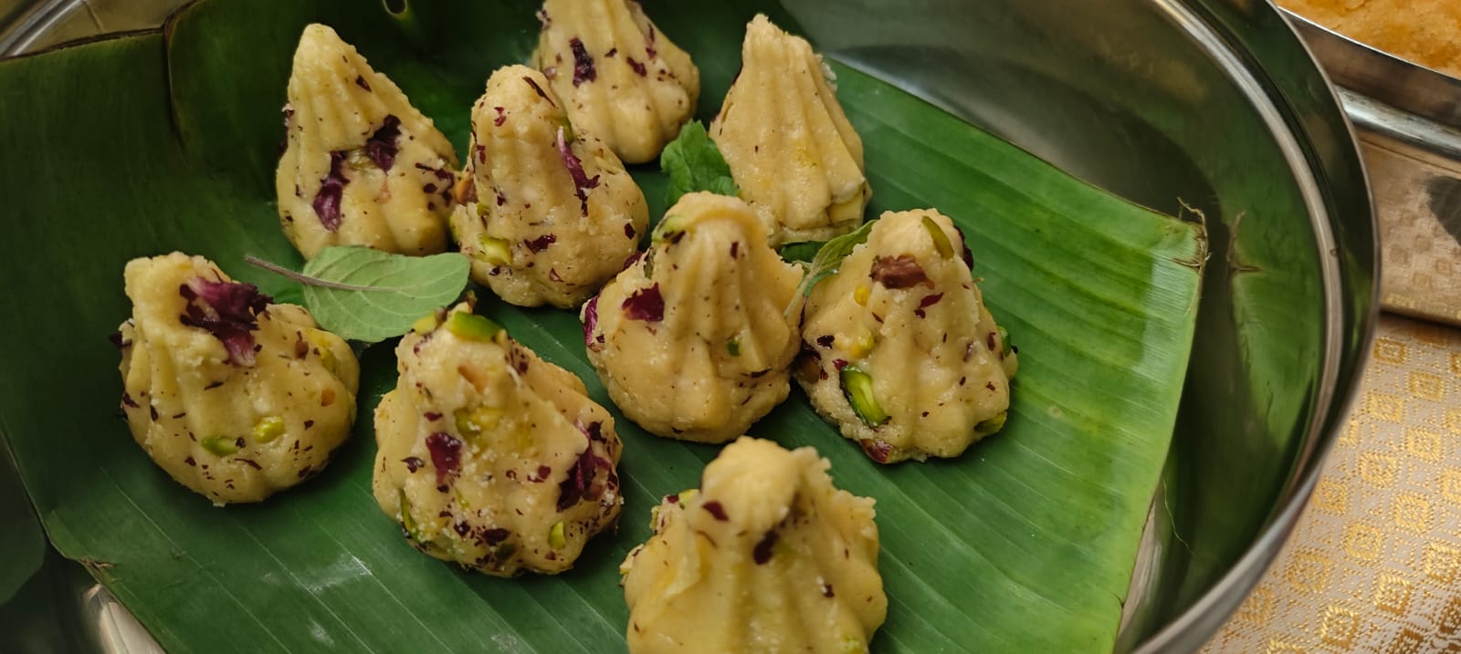 No cook Kaju Modak