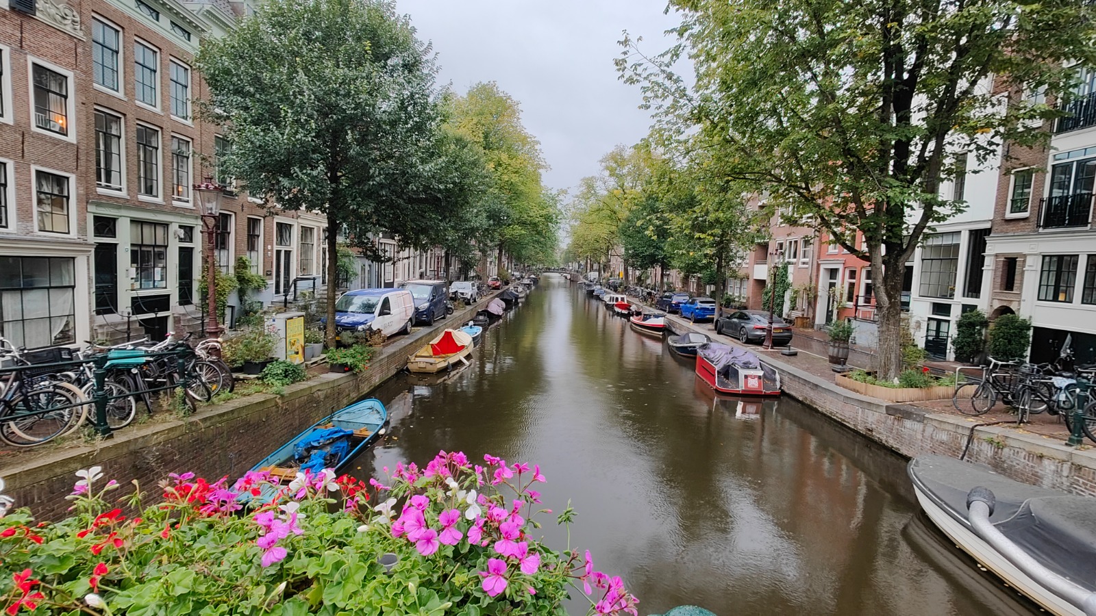 The Signature Canals of Amsterdam