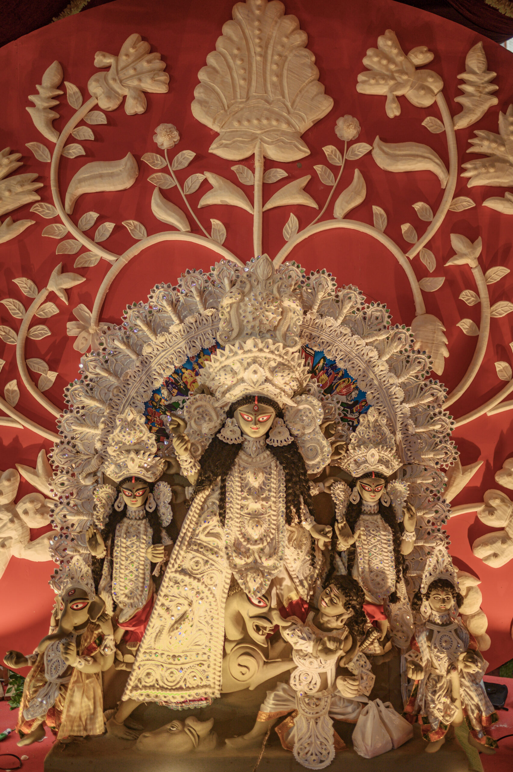 Maa Durga decorated using Sholapith craft_Pic courtesy Oiendrila Ray Kapur